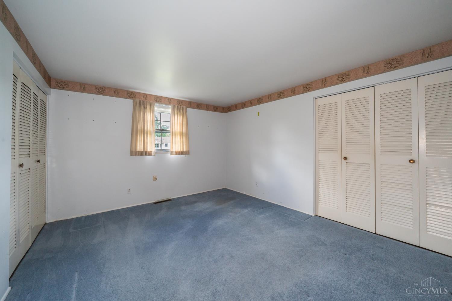 231 Prague Court Property Photo 20