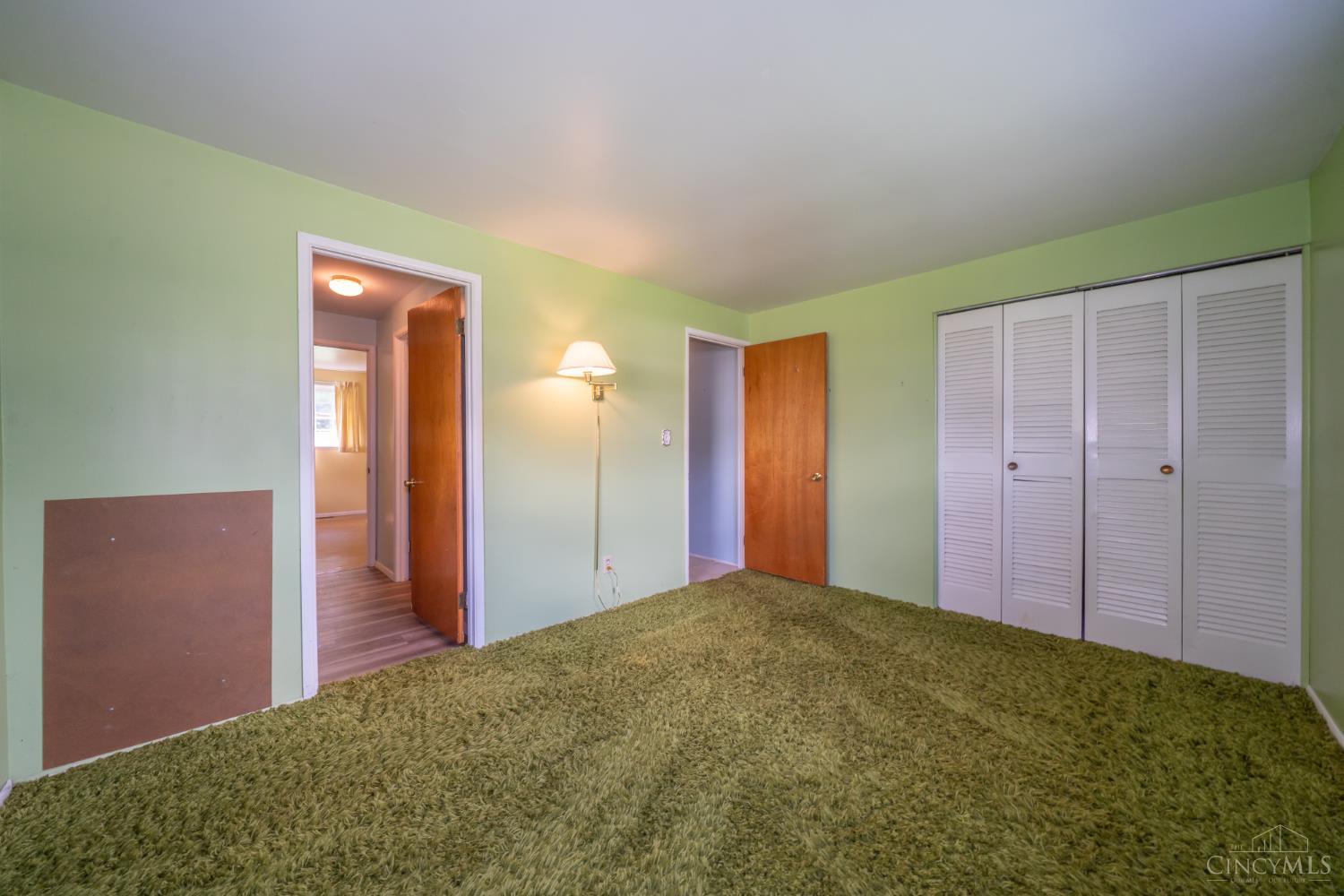 231 Prague Court Property Photo 25