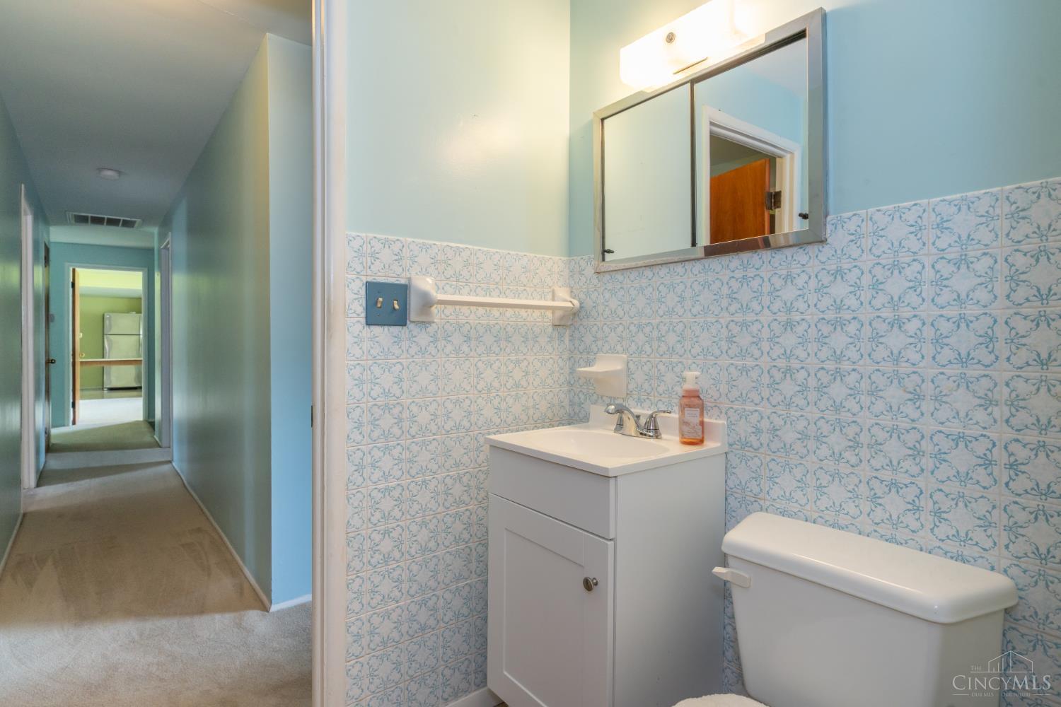 231 Prague Court Property Photo 27