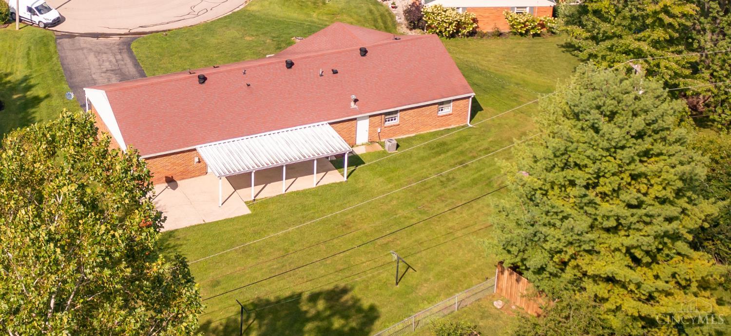 231 Prague Court Property Photo 42
