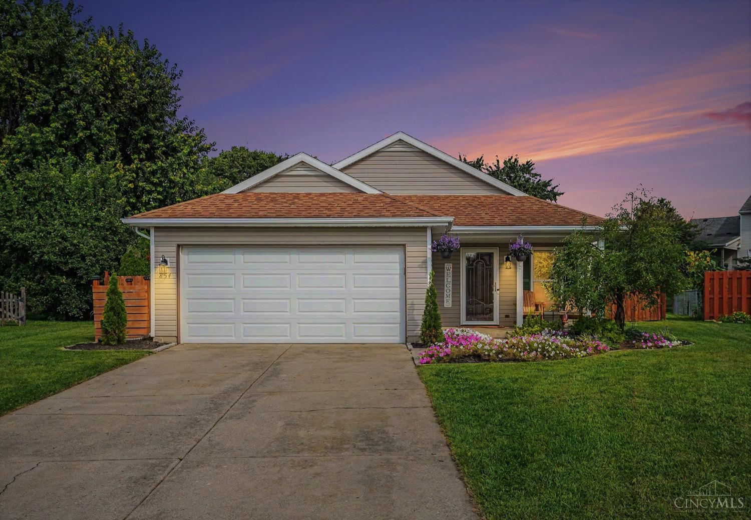 854 Walton Court