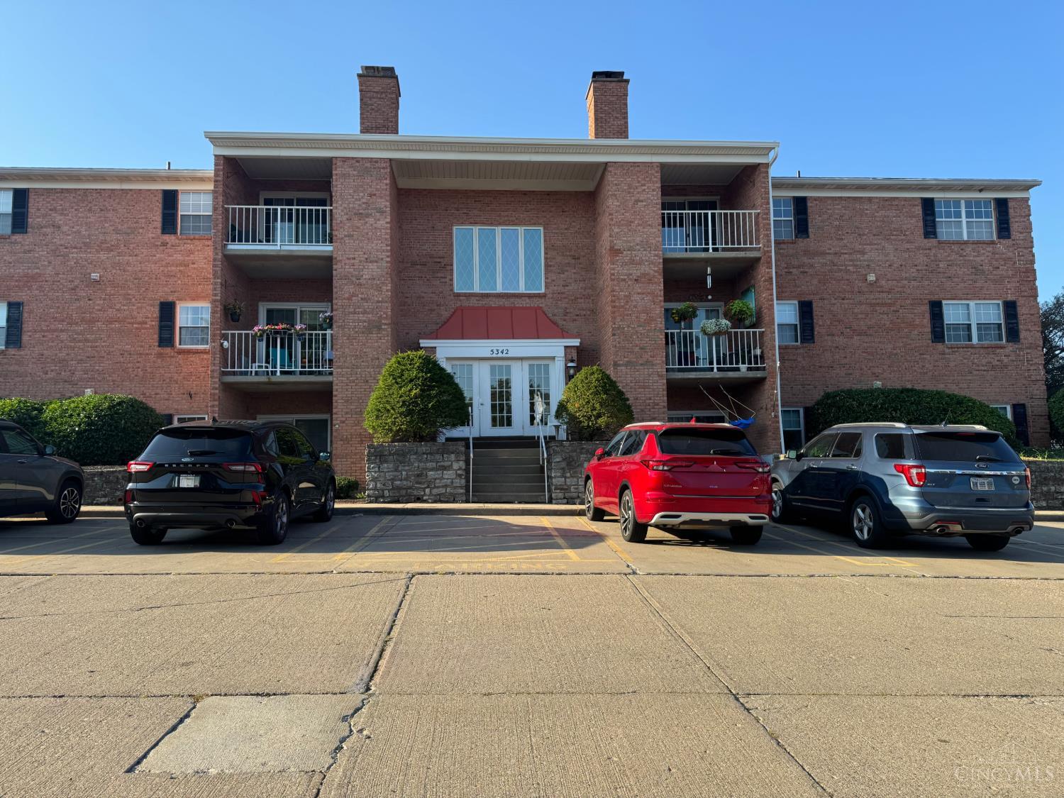 5342 Werk Road Property Photo 1