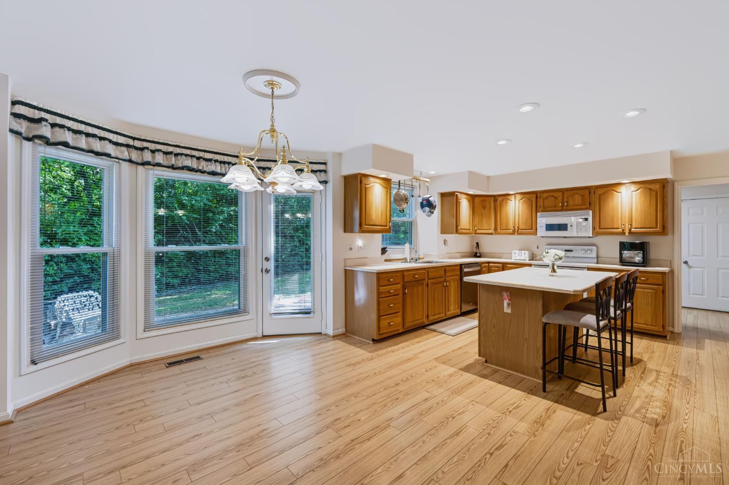 8363 Squirrel Hollow Ridge Property Photo 15