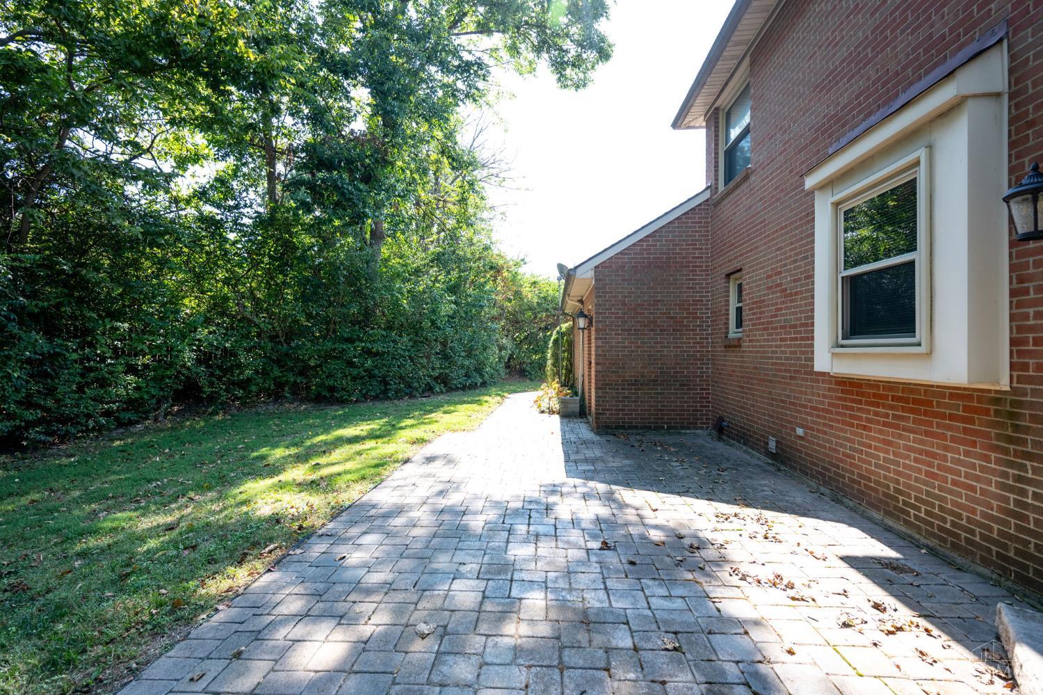 8363 Squirrel Hollow Ridge Property Photo 59