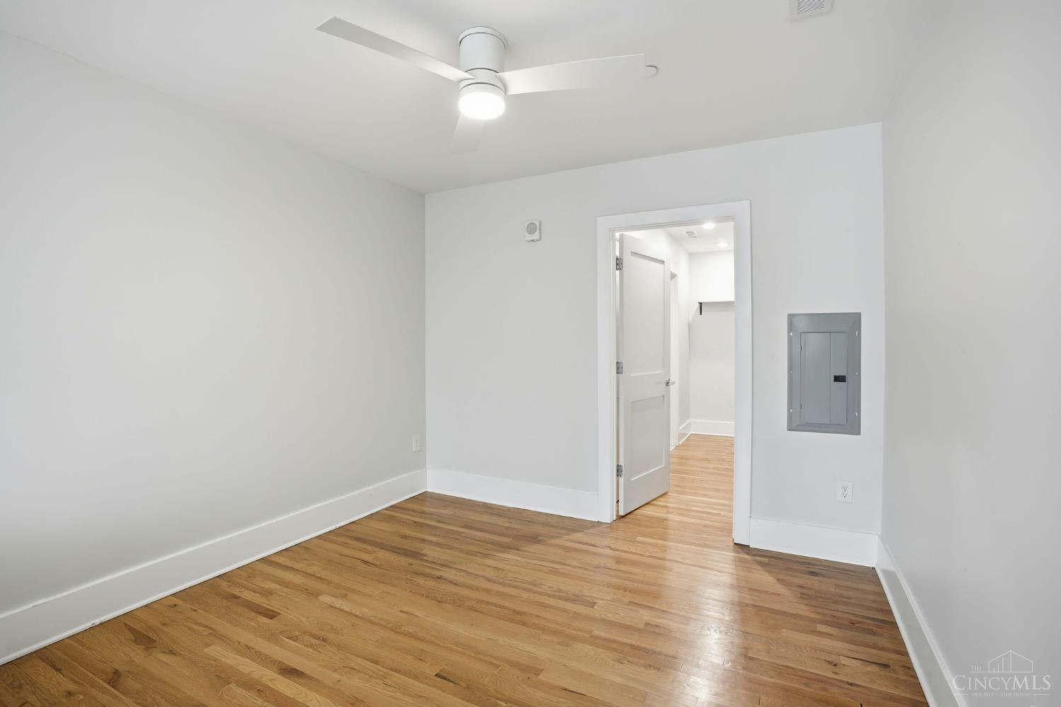 E 11 Court Street Property Photo 13