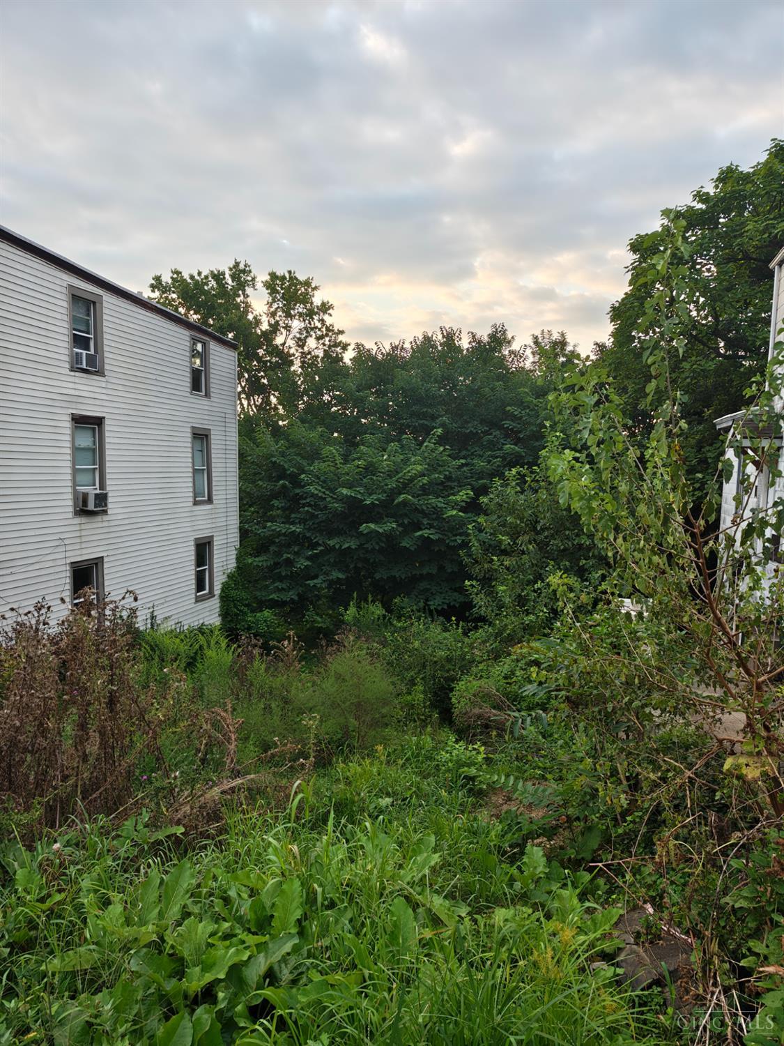 4263 Eastern Avenue Property Photo 3