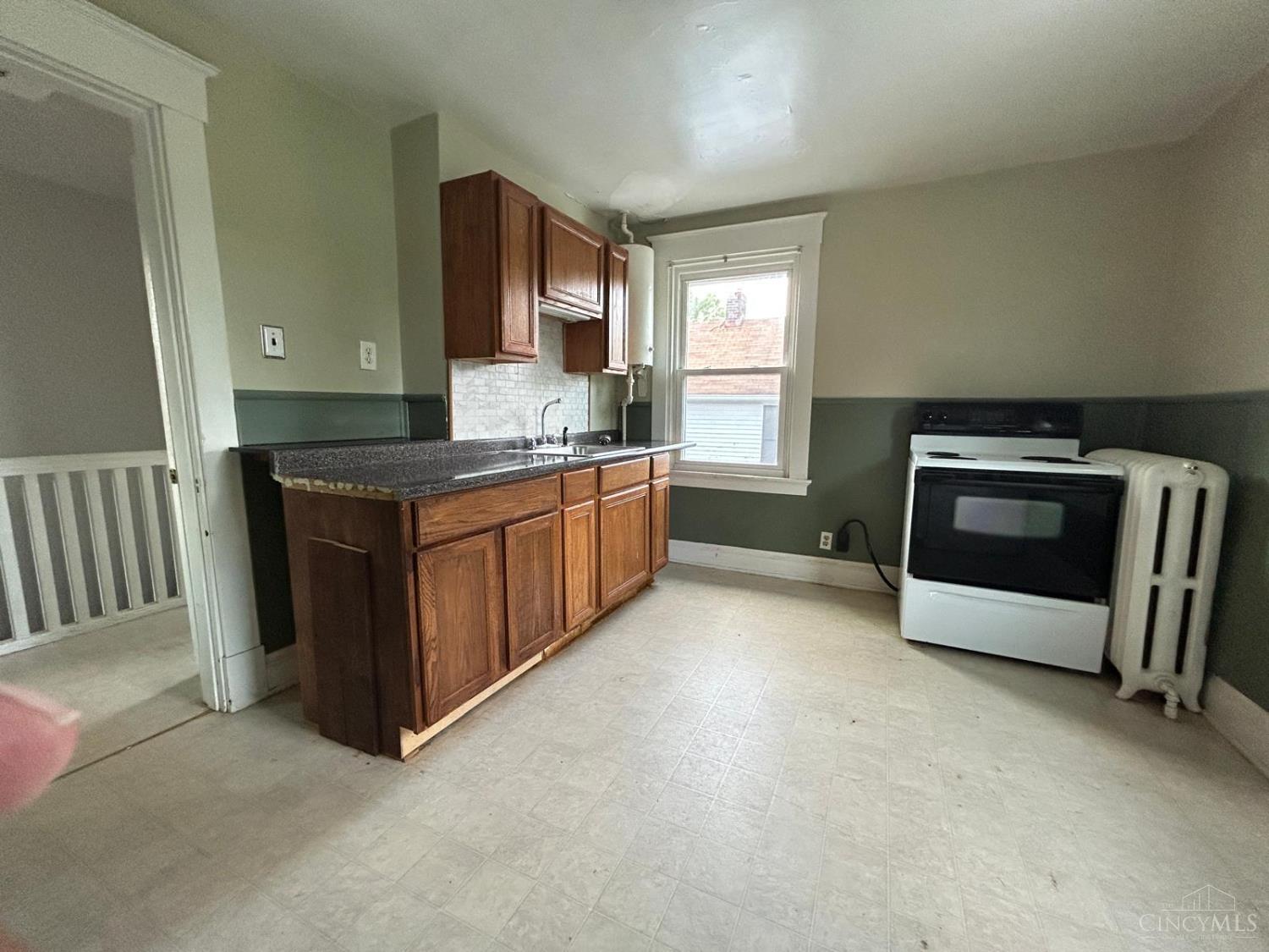 3958 Washington Avenue Property Photo 8