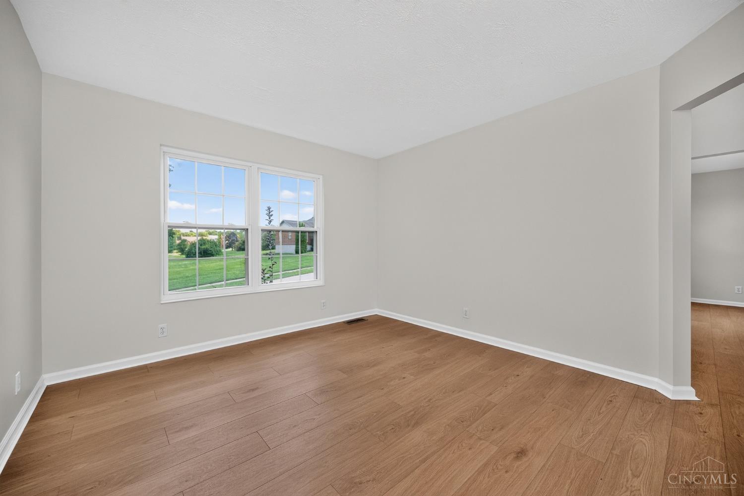 11909 Winston Circle Property Photo 7
