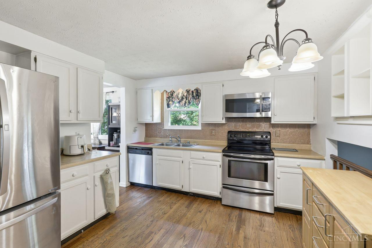 98 Waxwing Drive Property Photo 15