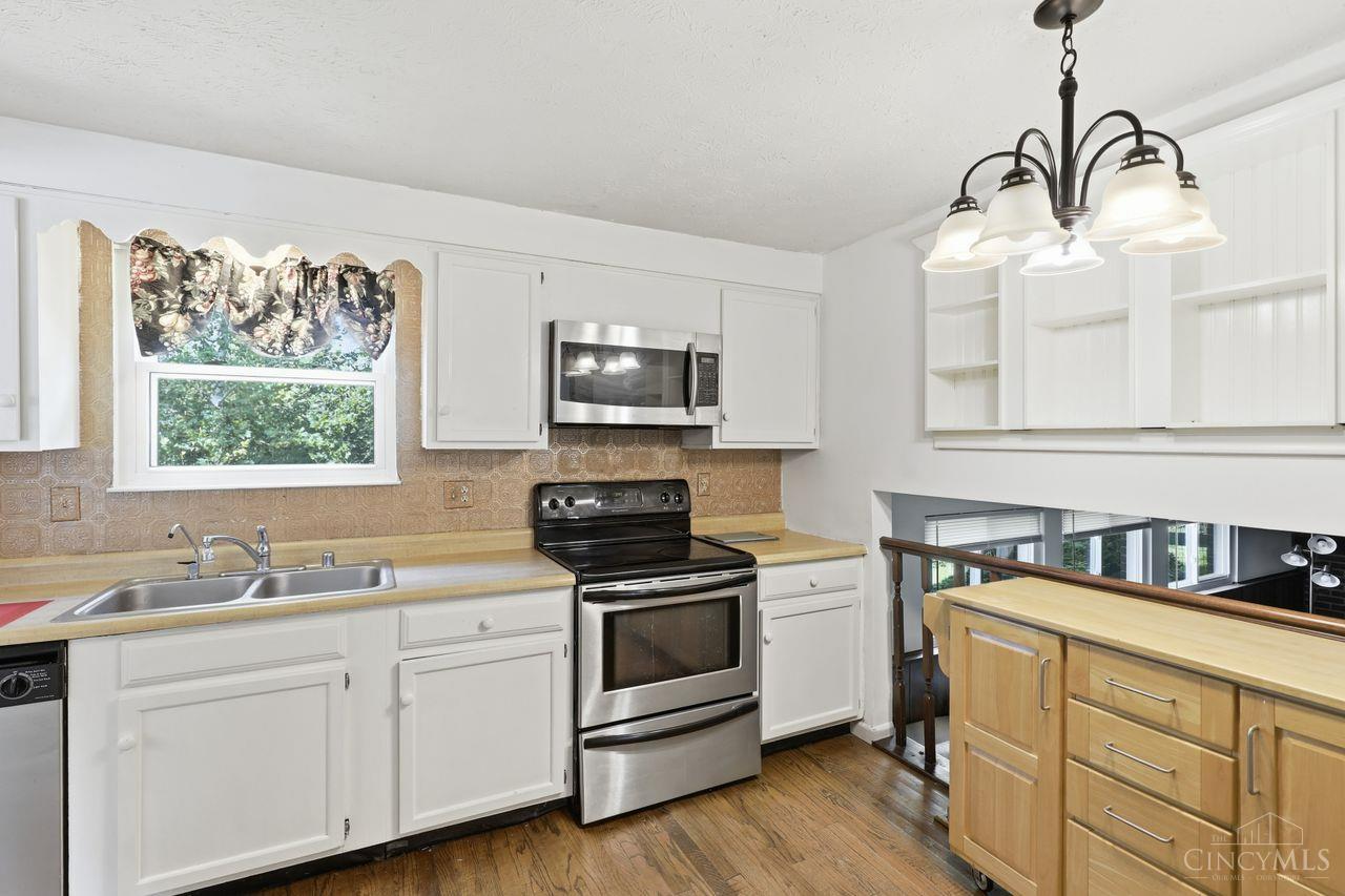 98 Waxwing Drive Property Photo 16