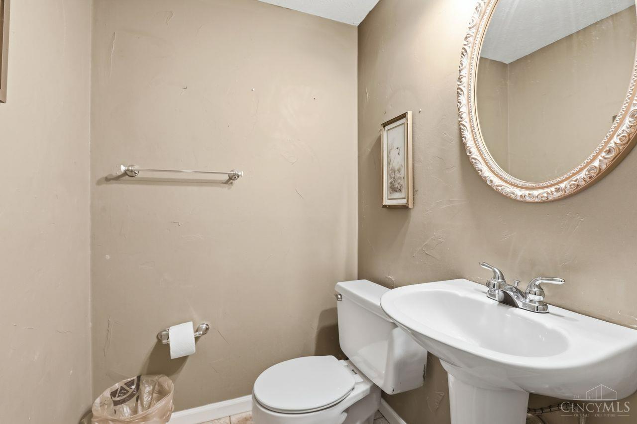 98 Waxwing Drive Property Photo 32