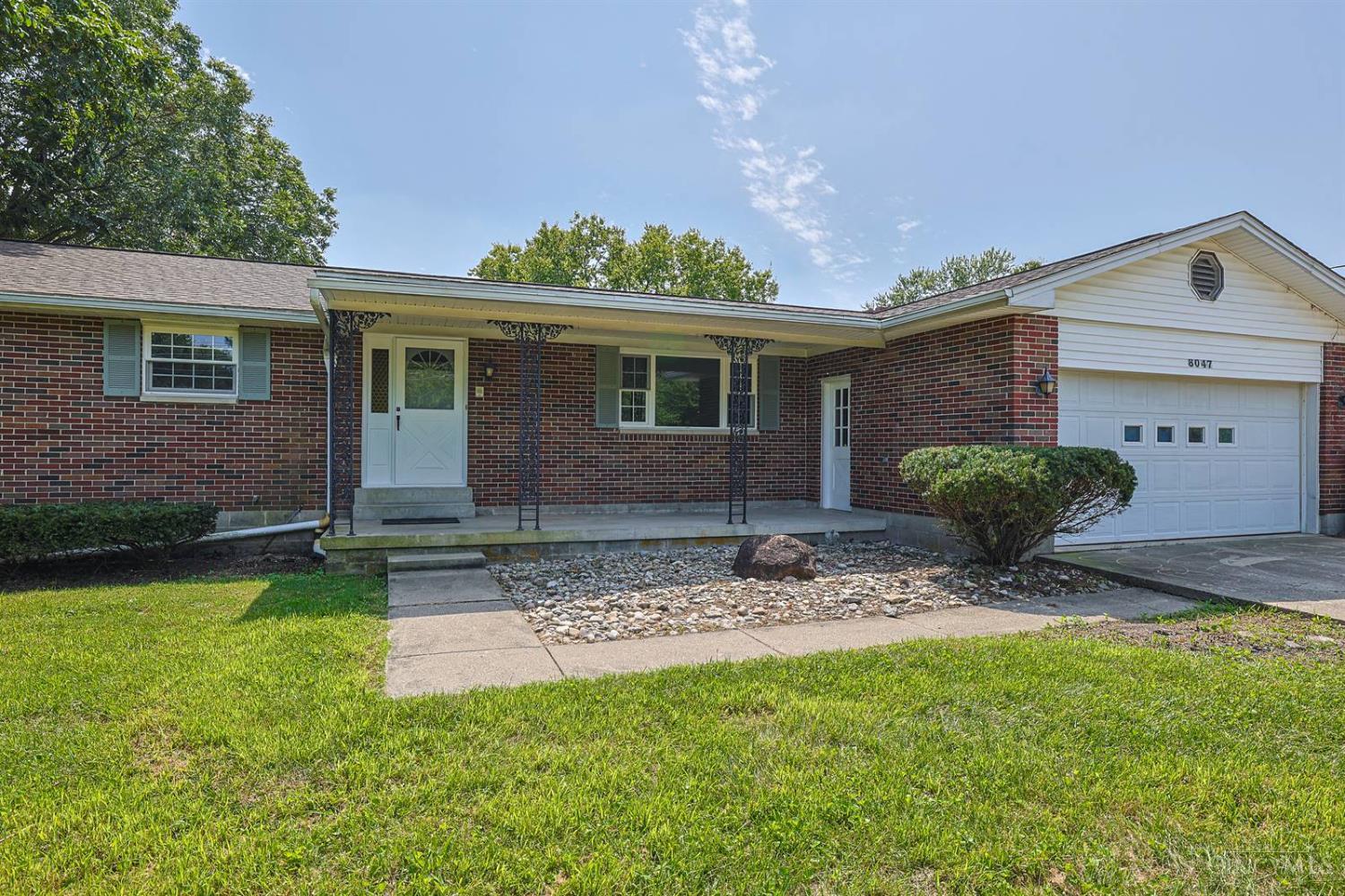 8047 Bethany Road Property Photo 4