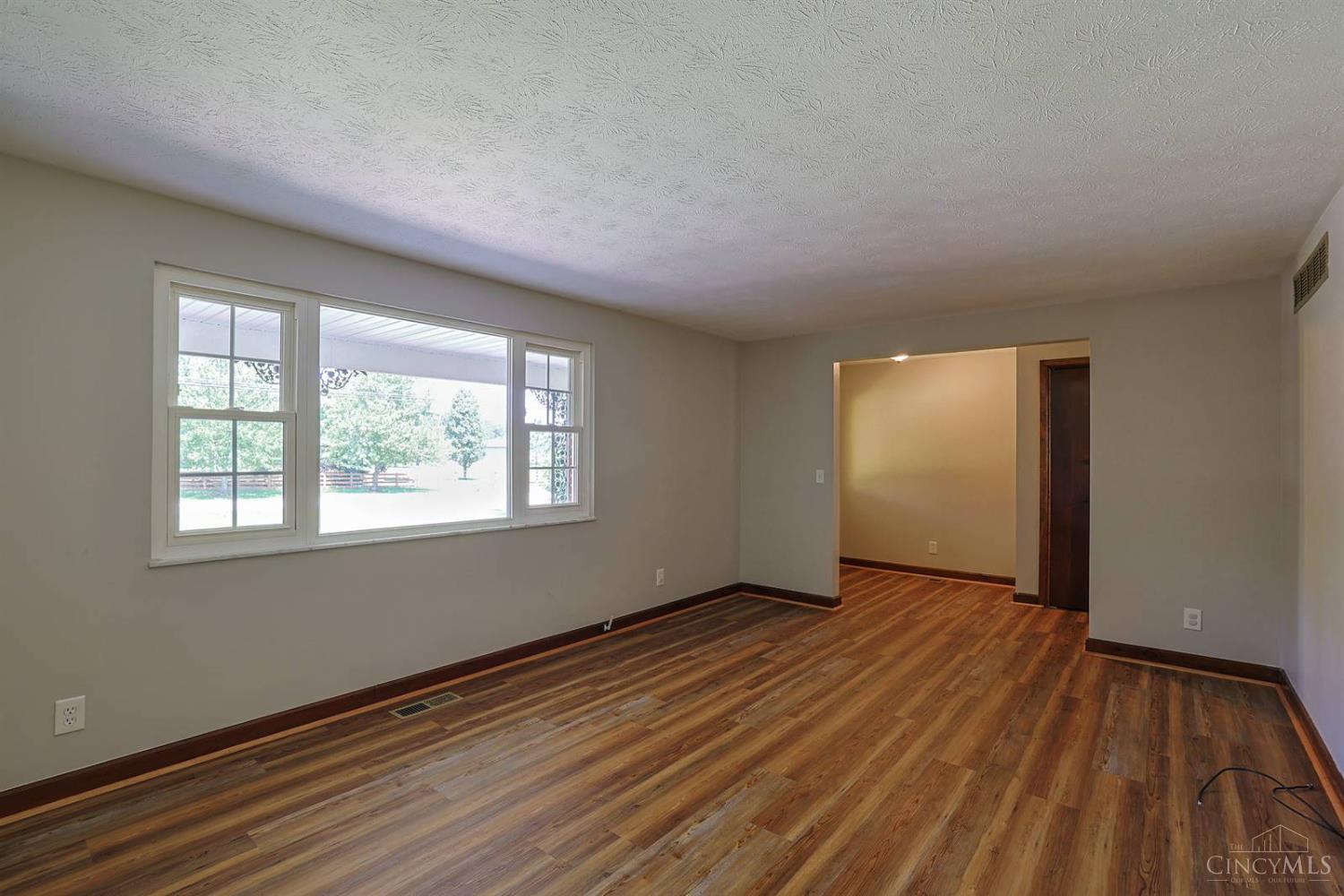 8047 Bethany Road Property Photo 7