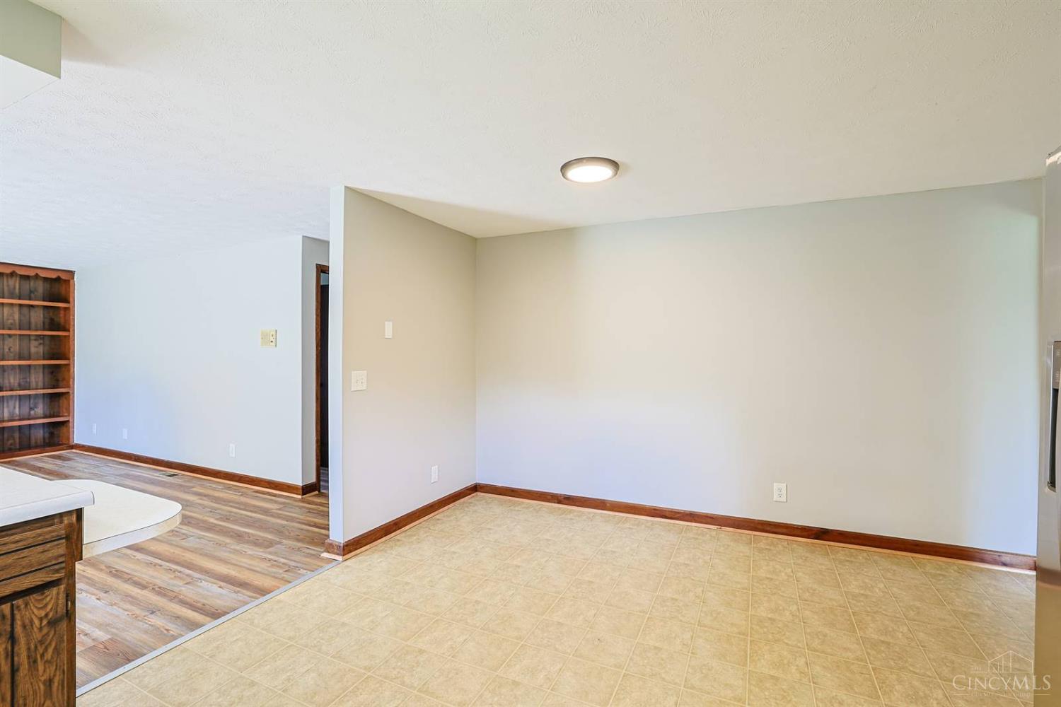 8047 Bethany Road Property Photo 17