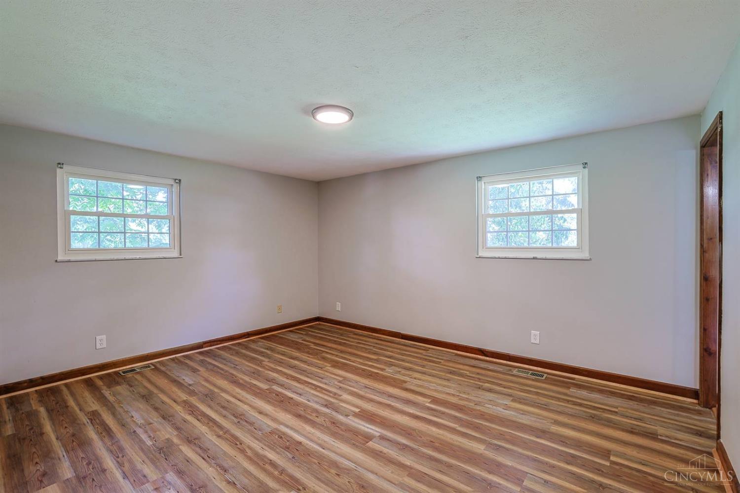 8047 Bethany Road Property Photo 18