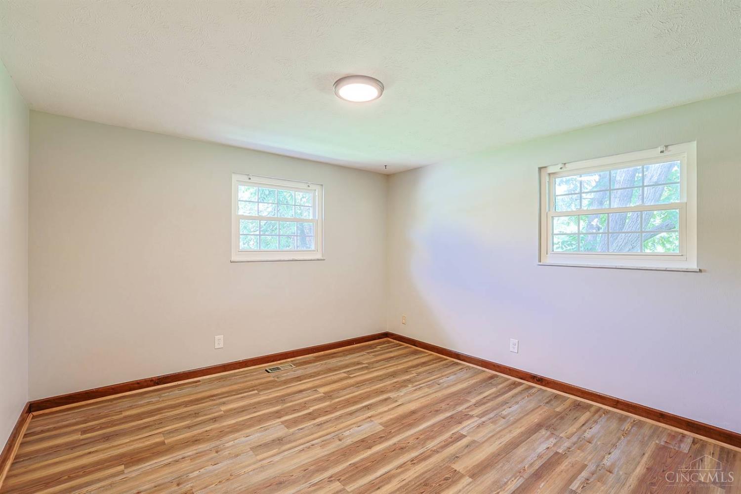 8047 Bethany Road Property Photo 23