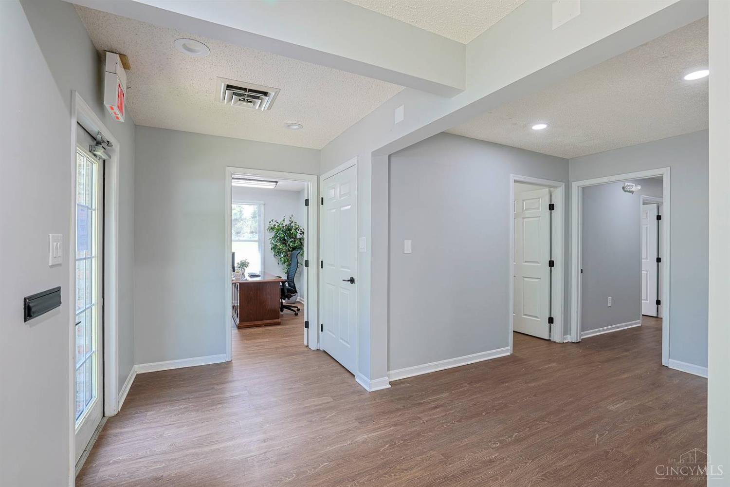 1208 Sunset Street Property Photo 4
