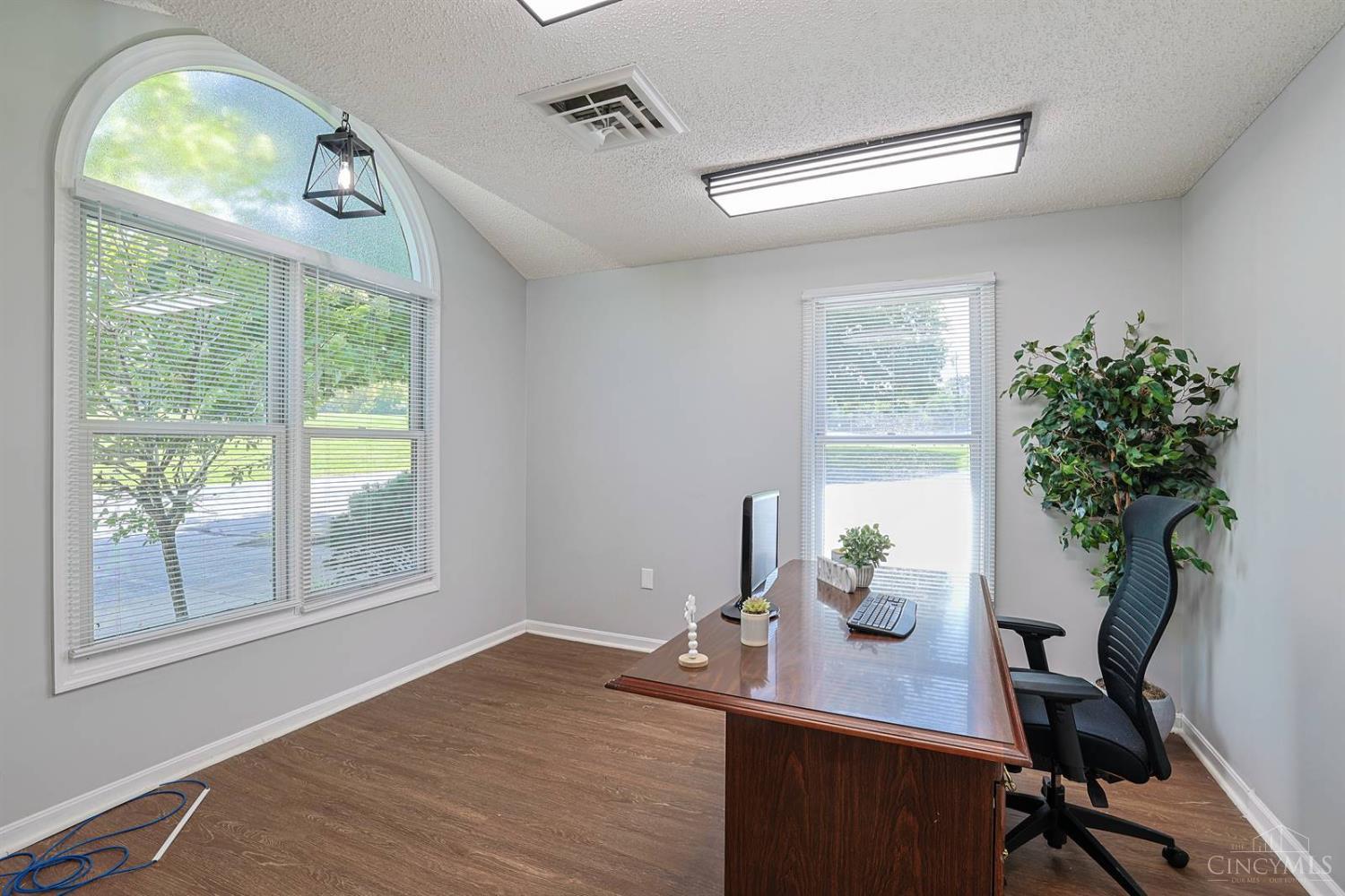 1208 Sunset Street Property Photo 7