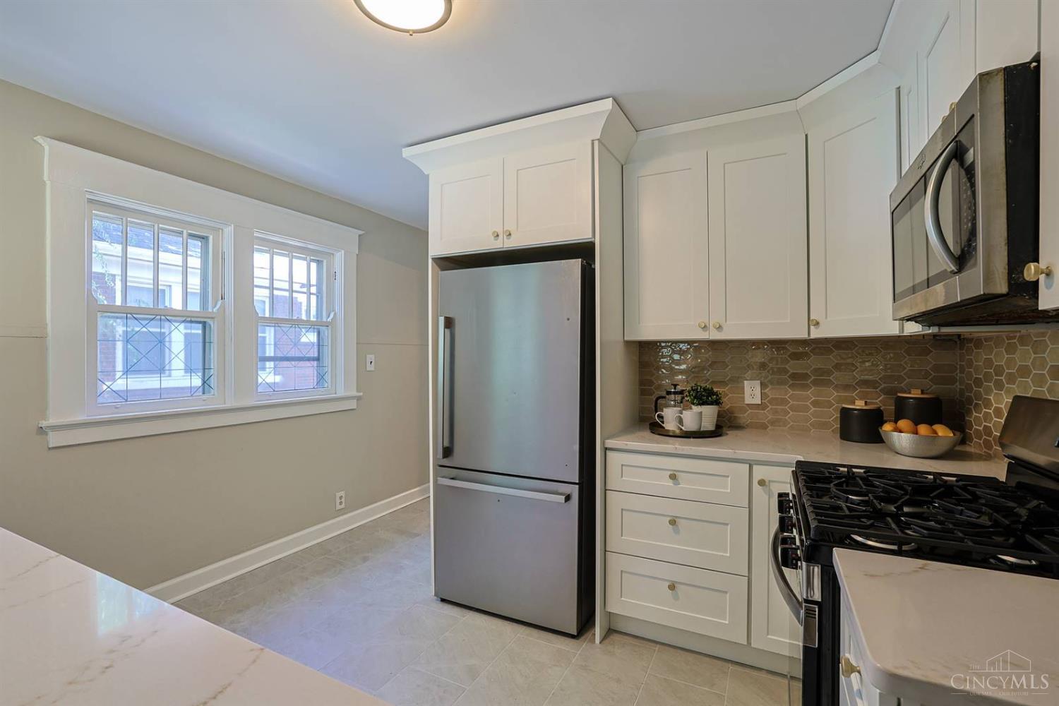 3015 Hull Avenue Property Photo 14