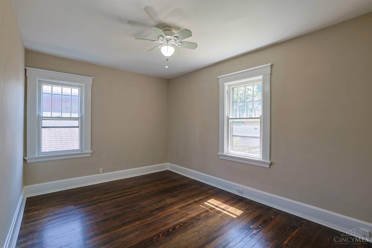 3015 Hull Avenue Property Photo 24