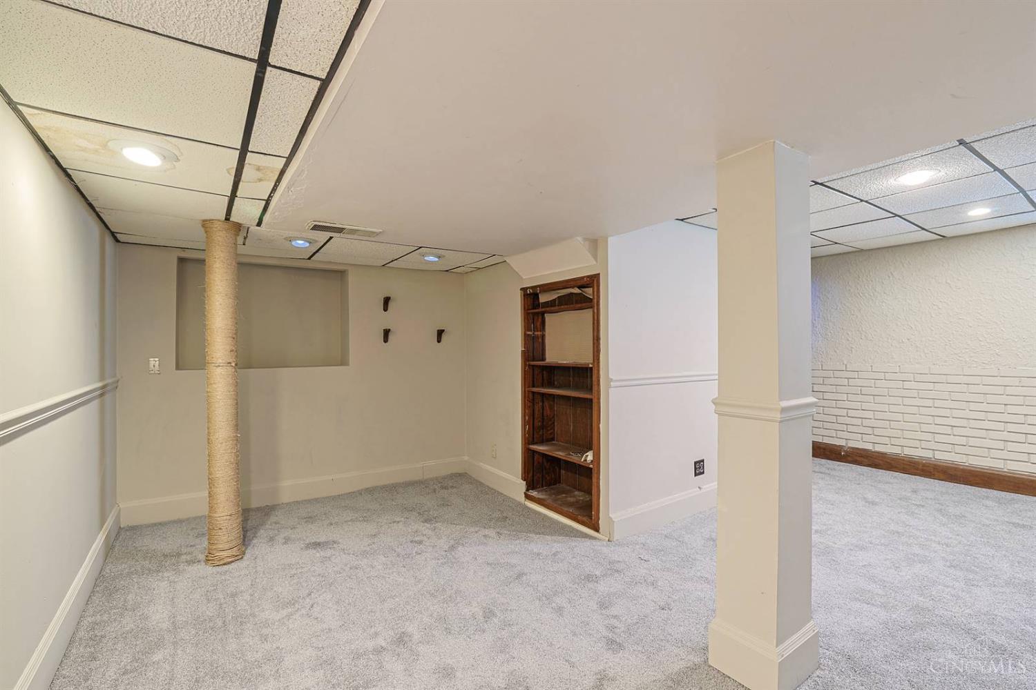 3015 Hull Avenue Property Photo 28