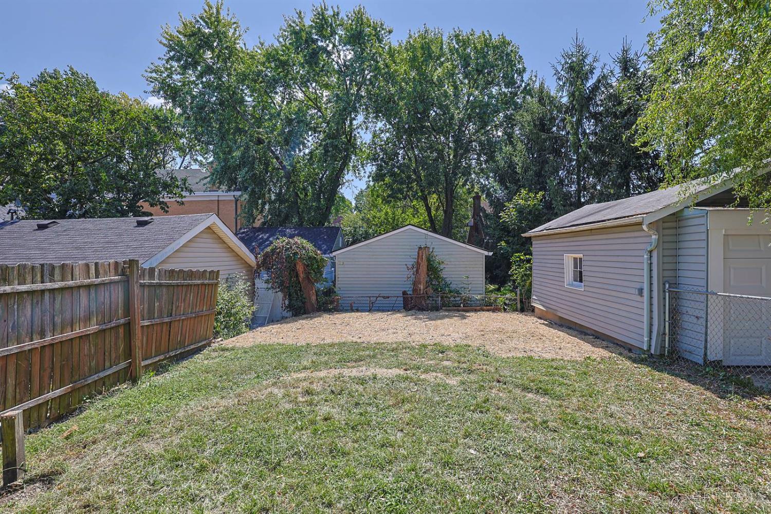 3015 Hull Avenue Property Photo 31