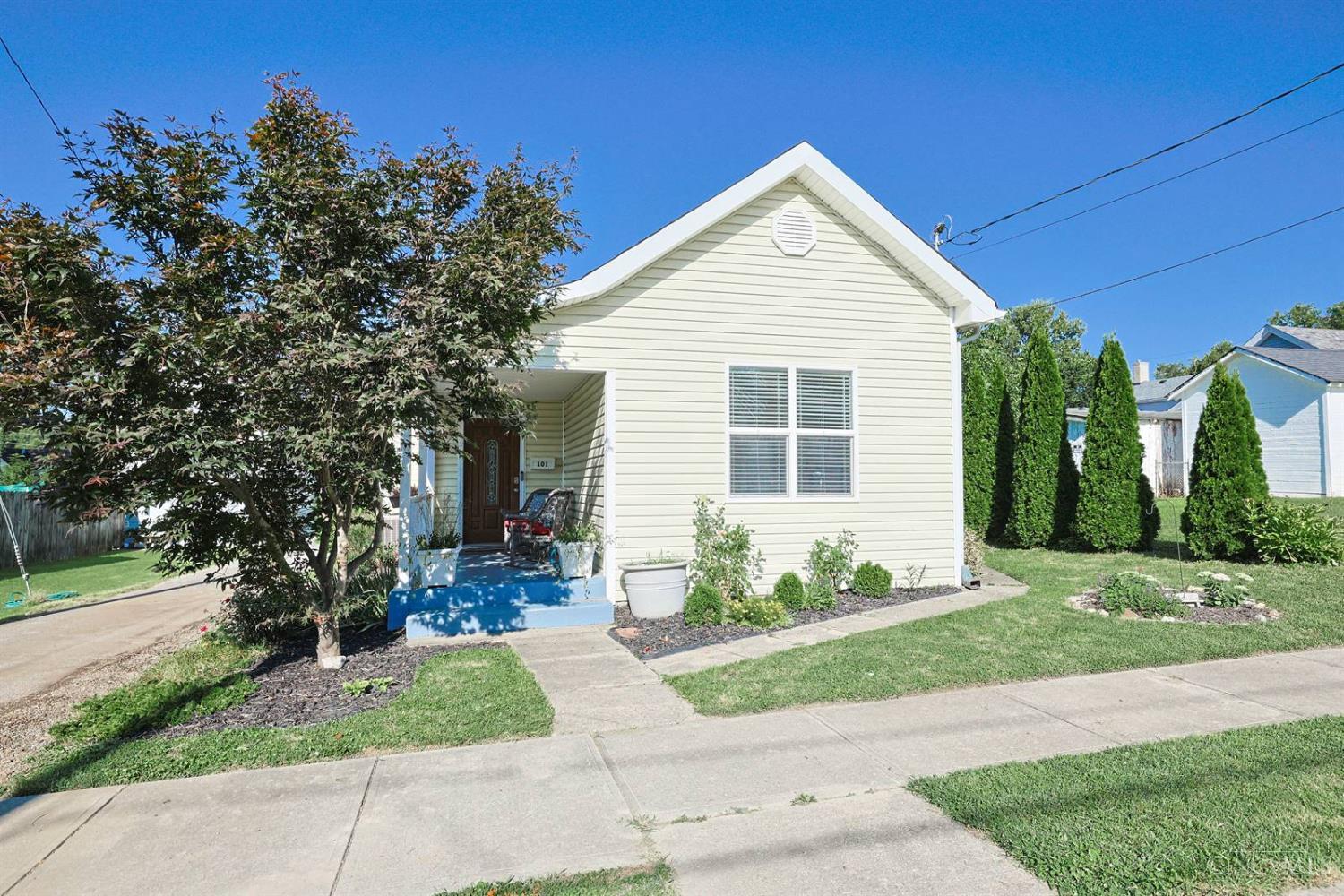S 101 Bowles Street Property Photo 2