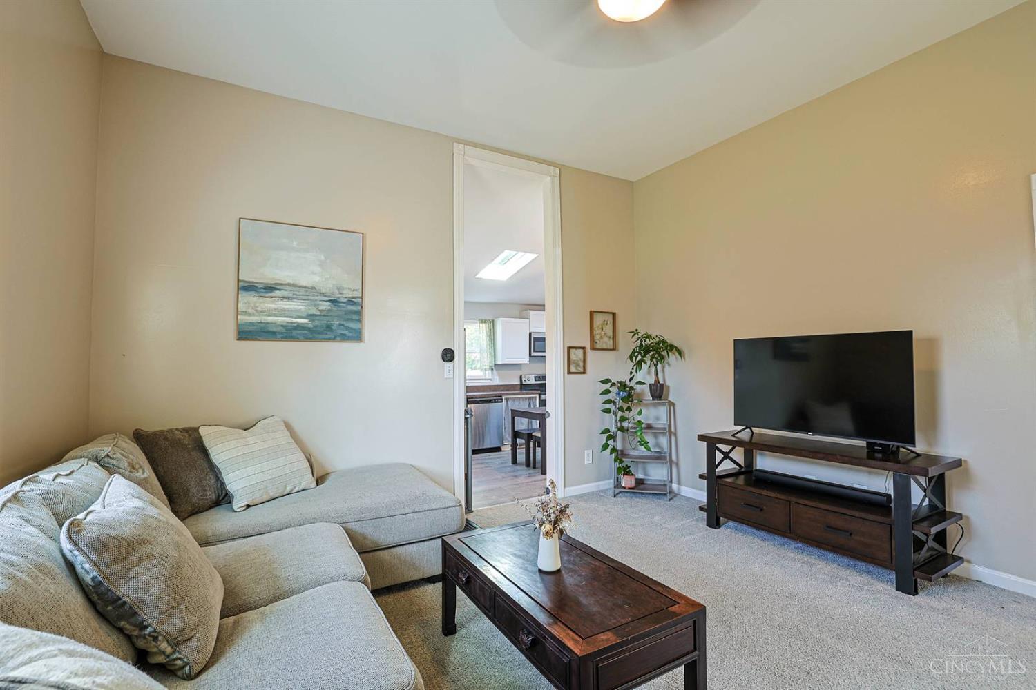 S 101 Bowles Street Property Photo 6