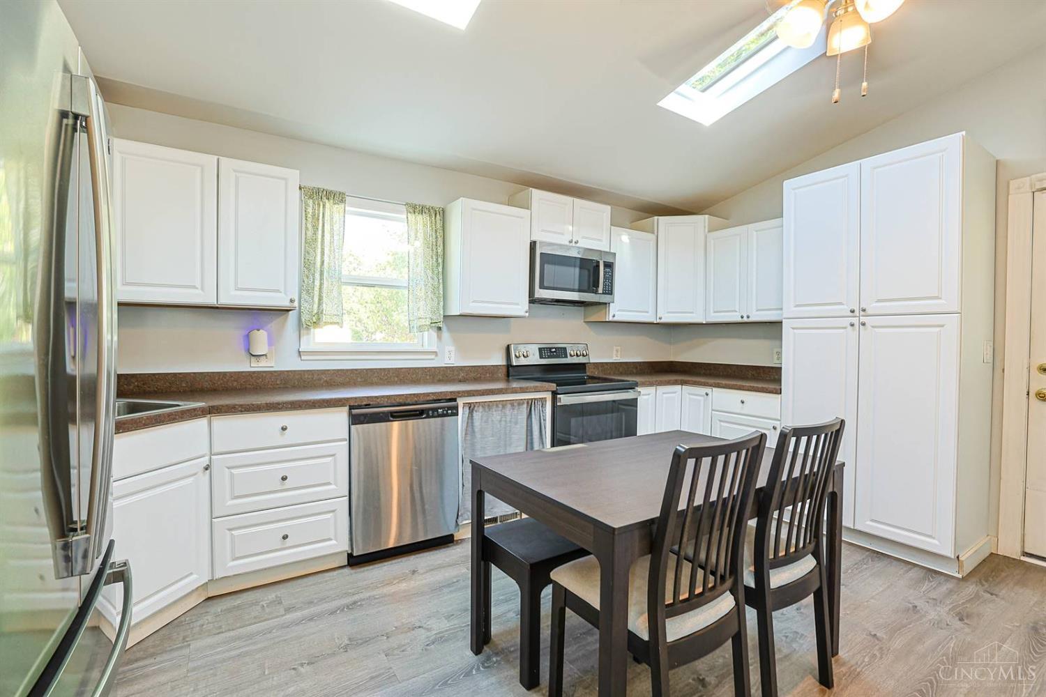 S 101 Bowles Street Property Photo 8