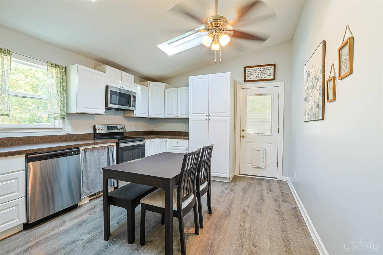 S 101 Bowles Street Property Photo 10