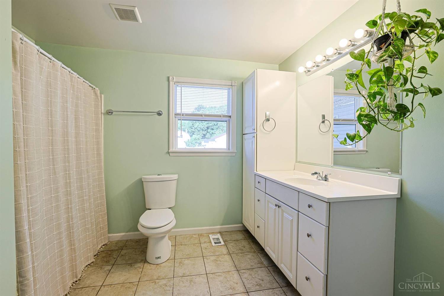 S 101 Bowles Street Property Photo 16