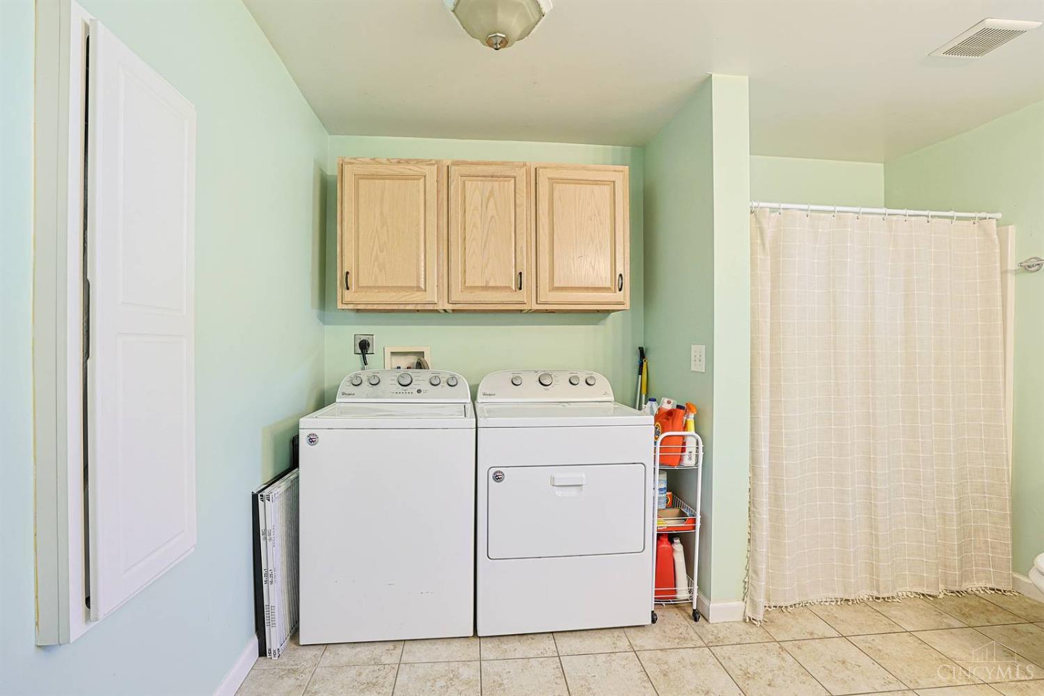 S 101 Bowles Street Property Photo 17