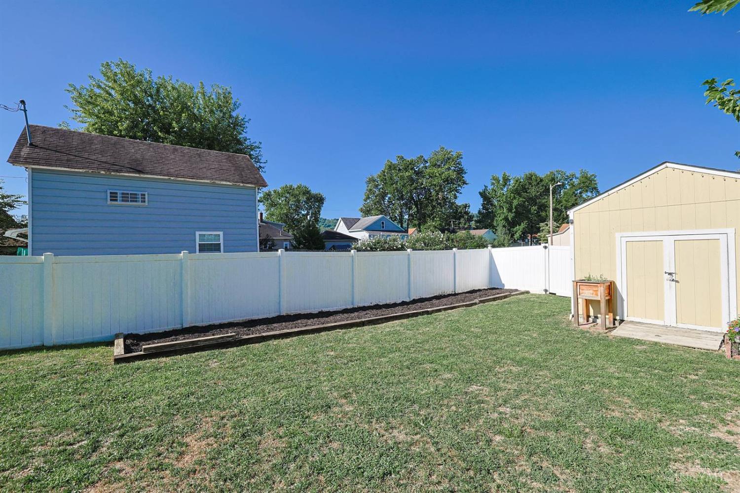 S 101 Bowles Street Property Photo 23