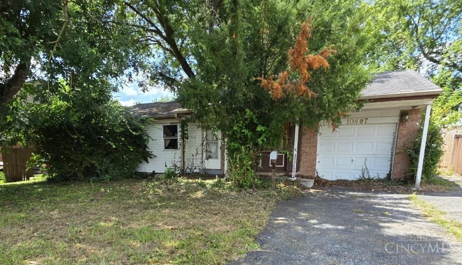 10897 Sprucehill Drive Property Photo 1