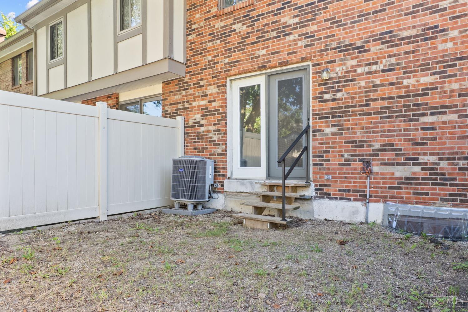492 Glencoe Court Property Photo 30
