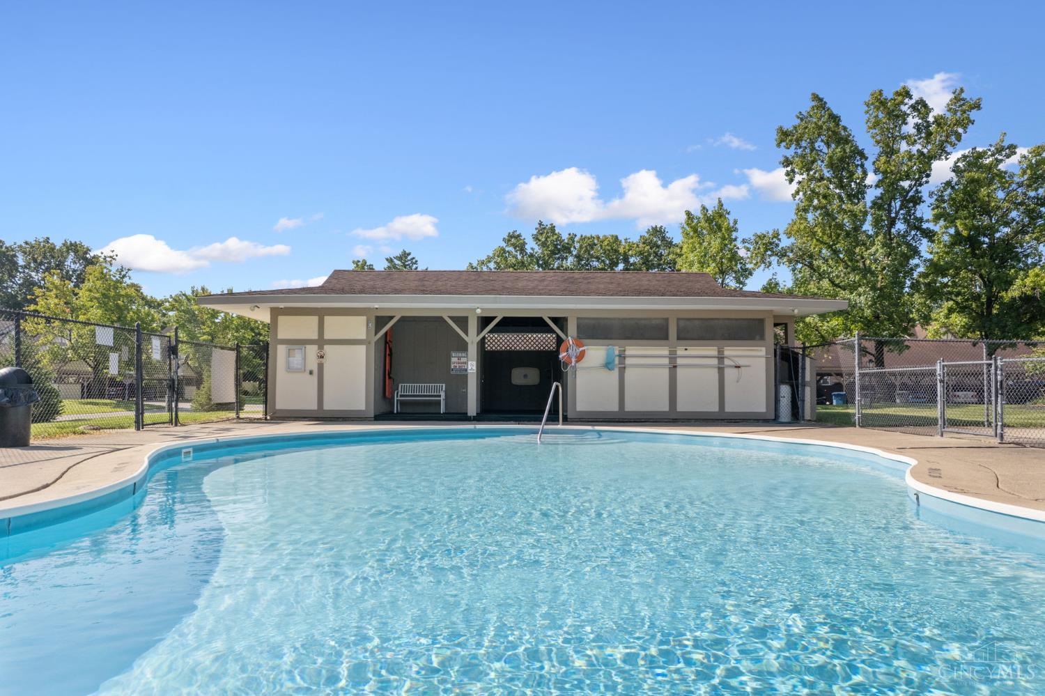 492 Glencoe Court Property Photo 40