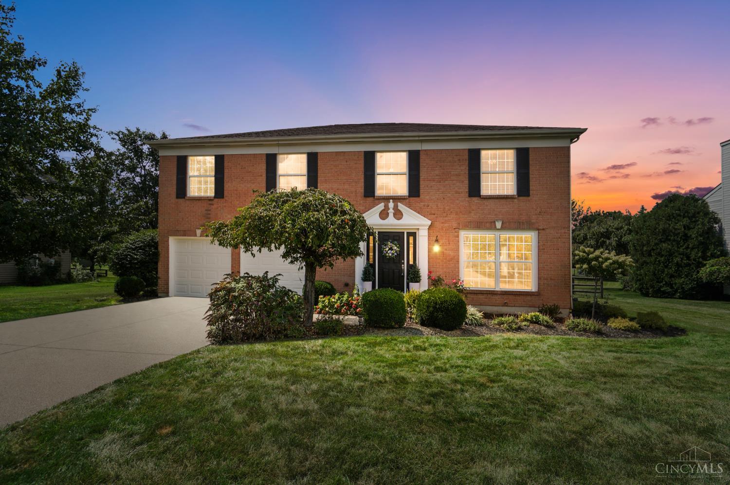 9899 Cedar Knoll Drive Property Photo 1
