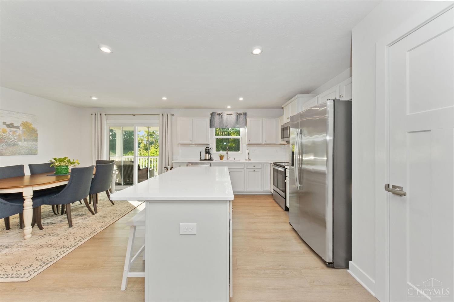 1375 Forest Grove Drive Property Photo 13