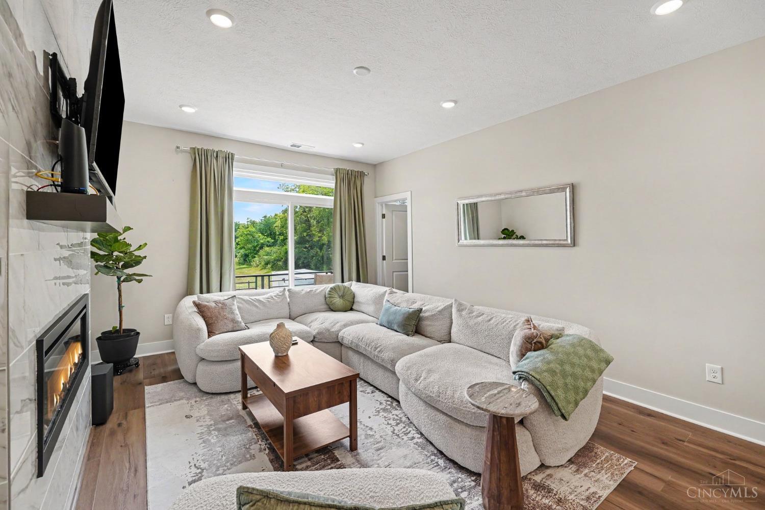 6403 Coverage Court Property Photo 4