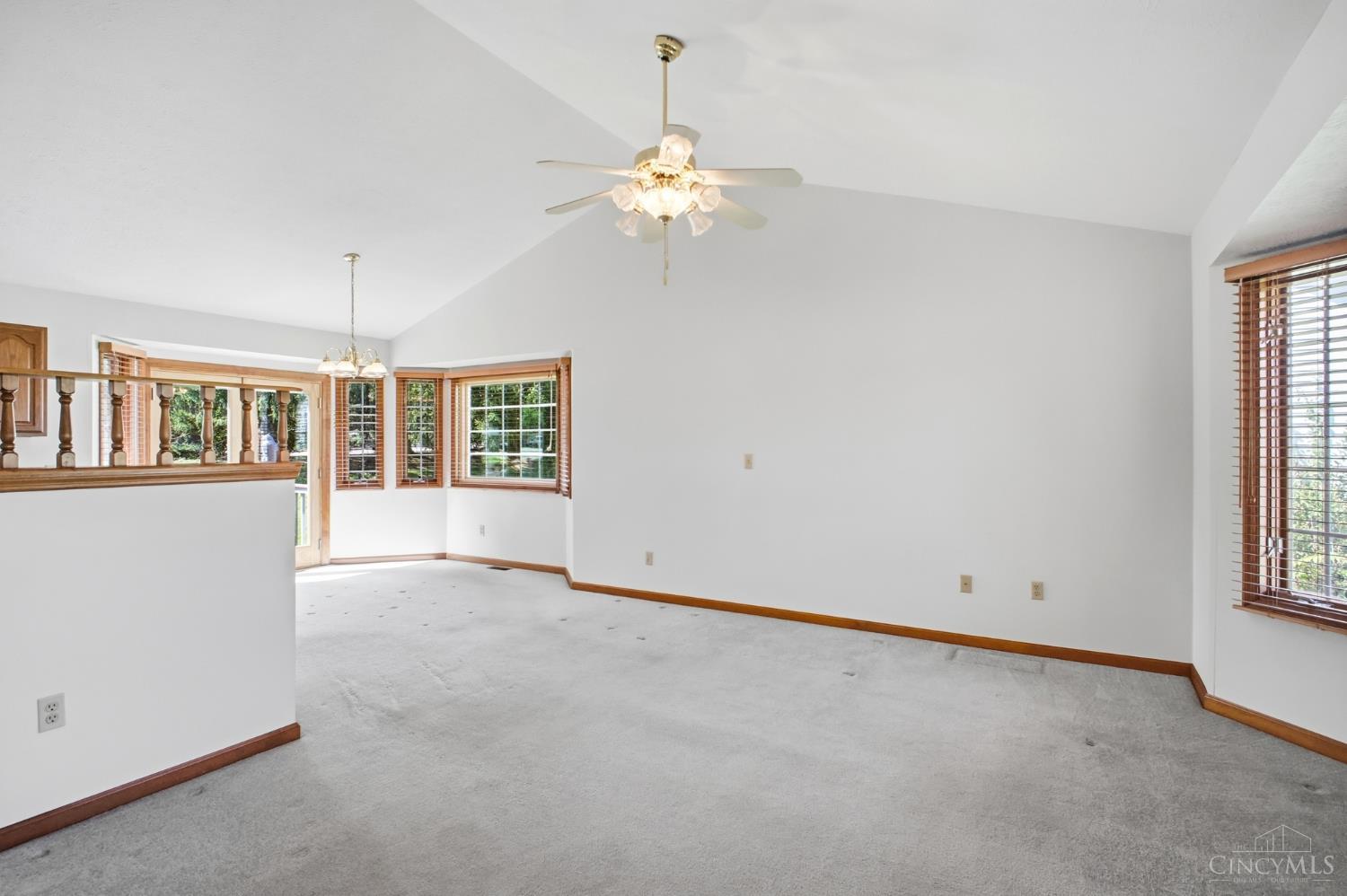 120 Jodee Drive Property Photo 10