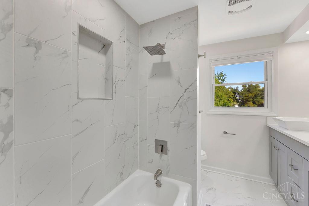 8418 Clough Pike Property Photo 24