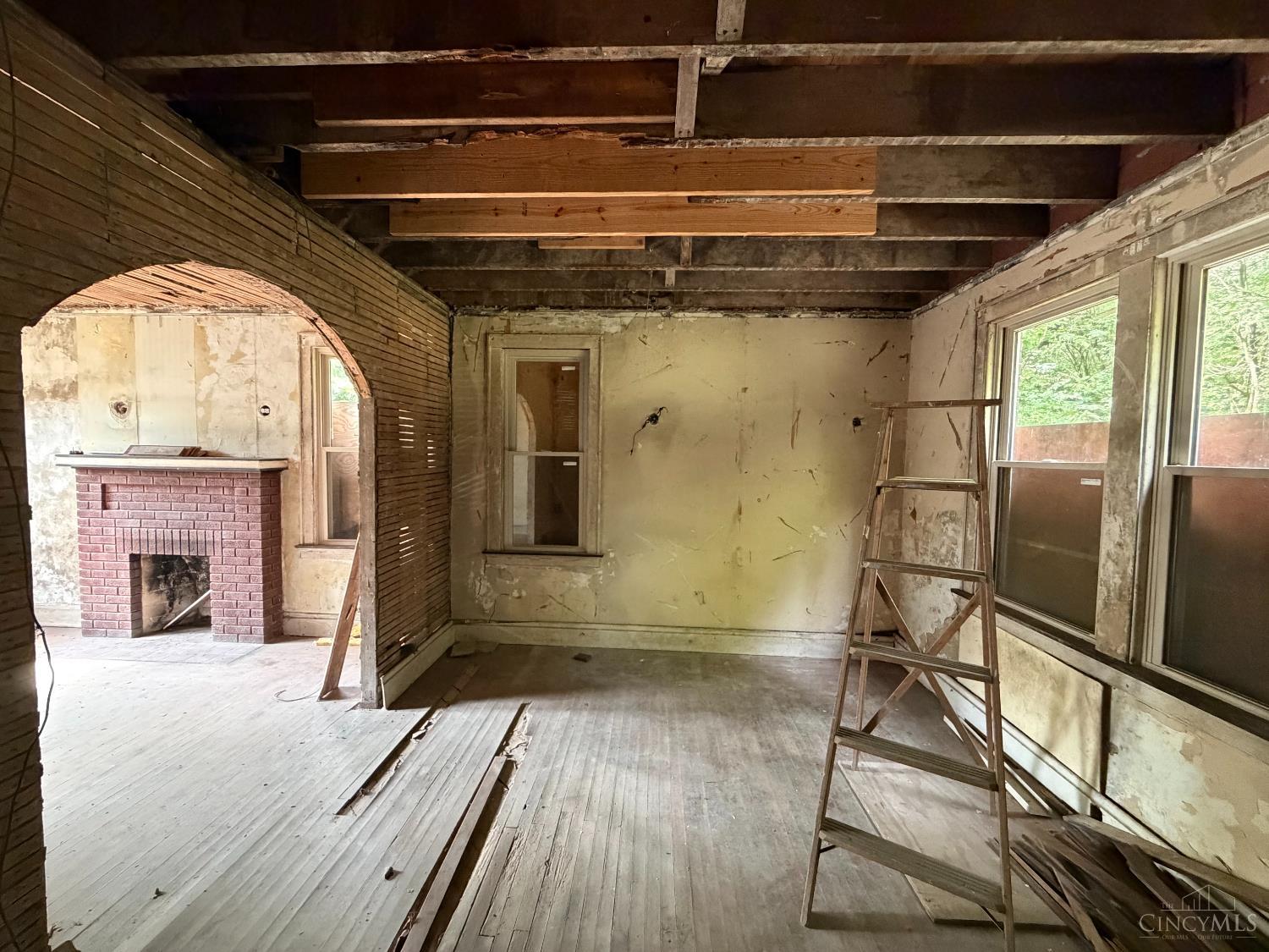 660 Steiner Avenue Property Photo 8