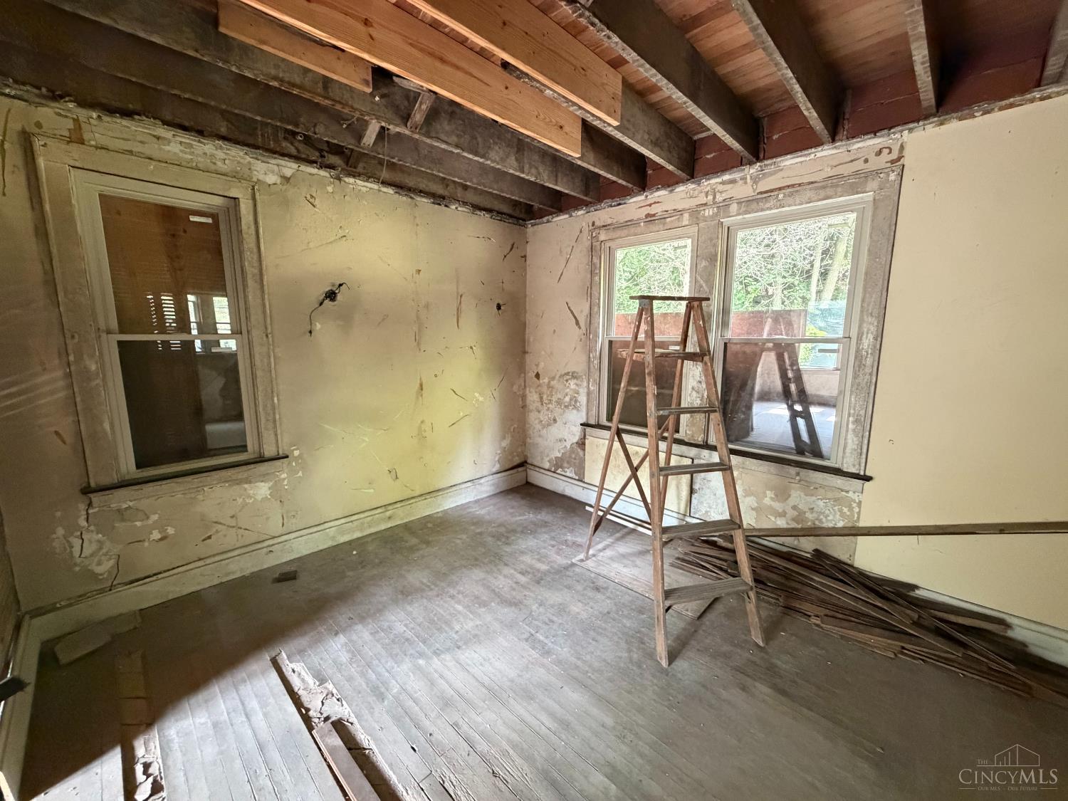 660 Steiner Avenue Property Photo 9