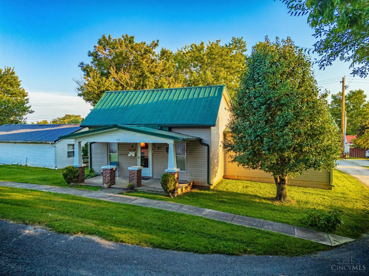 187 Vine Street Property Photo 7