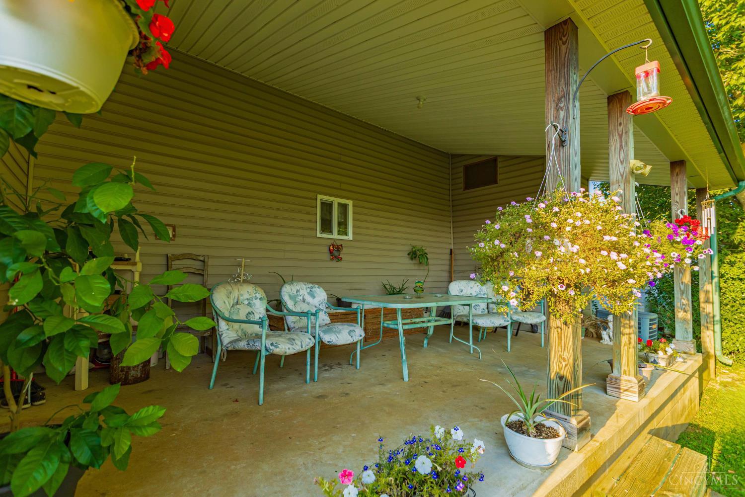 187 Vine Street Property Photo 13