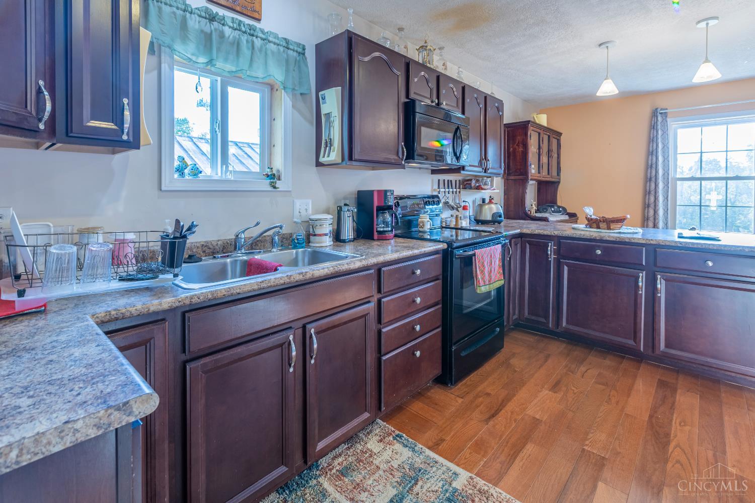 187 Vine Street Property Photo 19