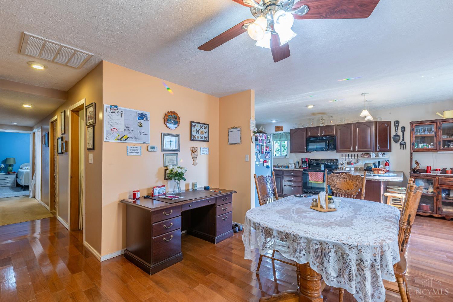187 Vine Street Property Photo 24