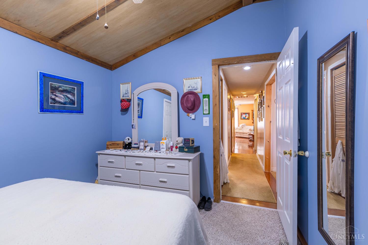 187 Vine Street Property Photo 32