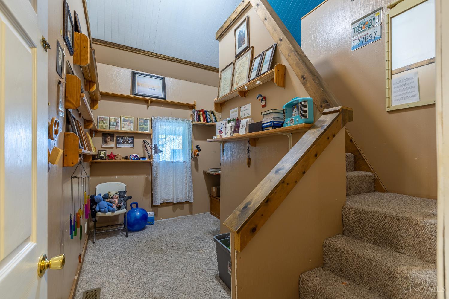187 Vine Street Property Photo 34