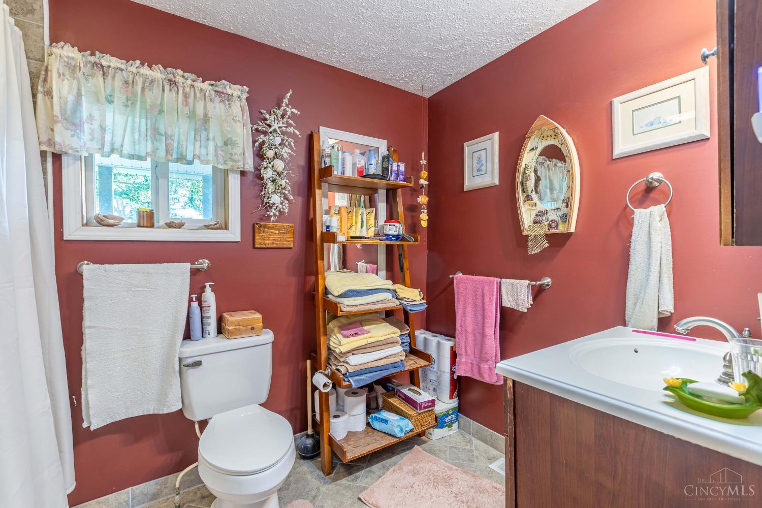 187 Vine Street Property Photo 36